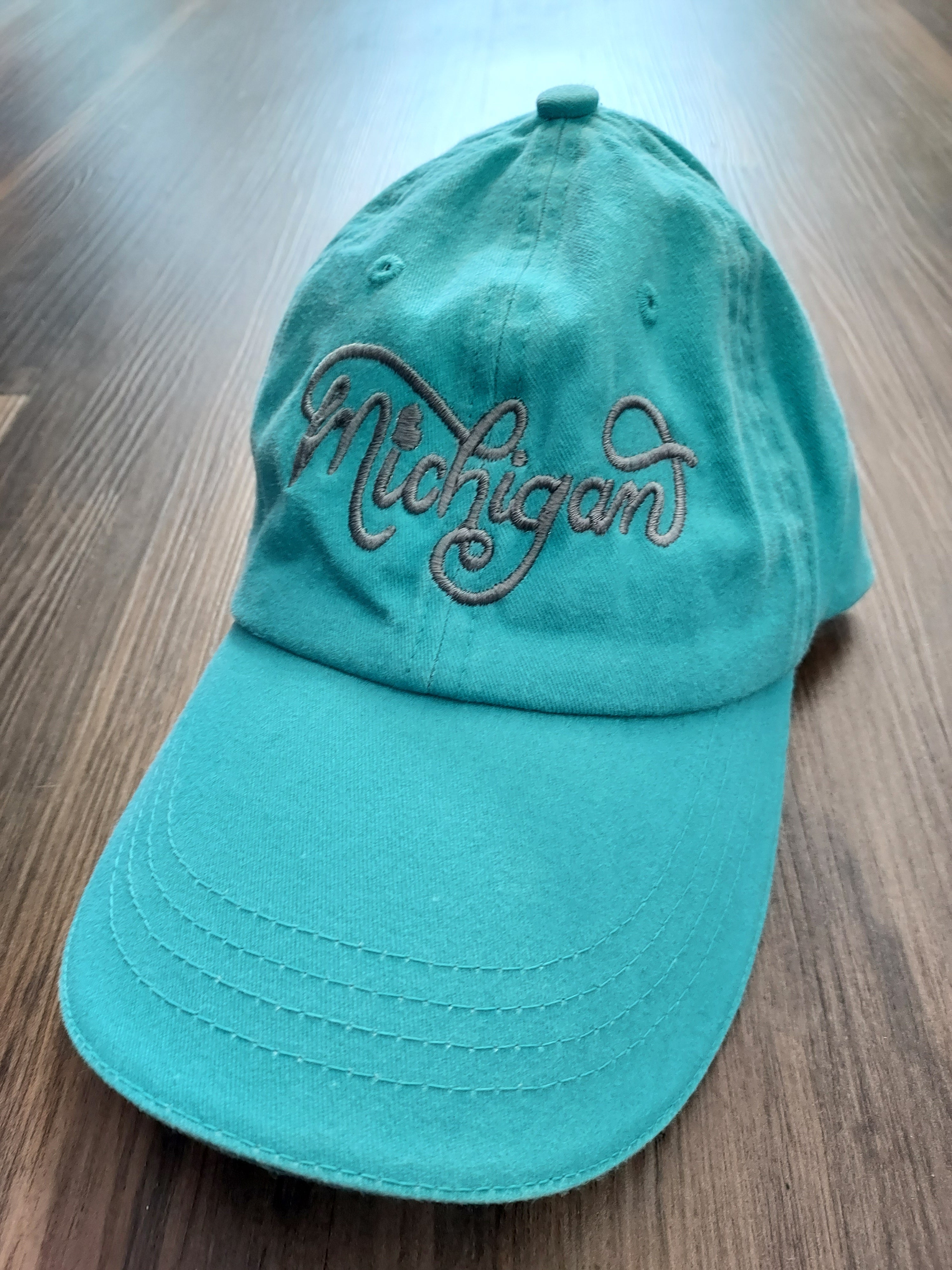 Michigan Script Contrast Hat